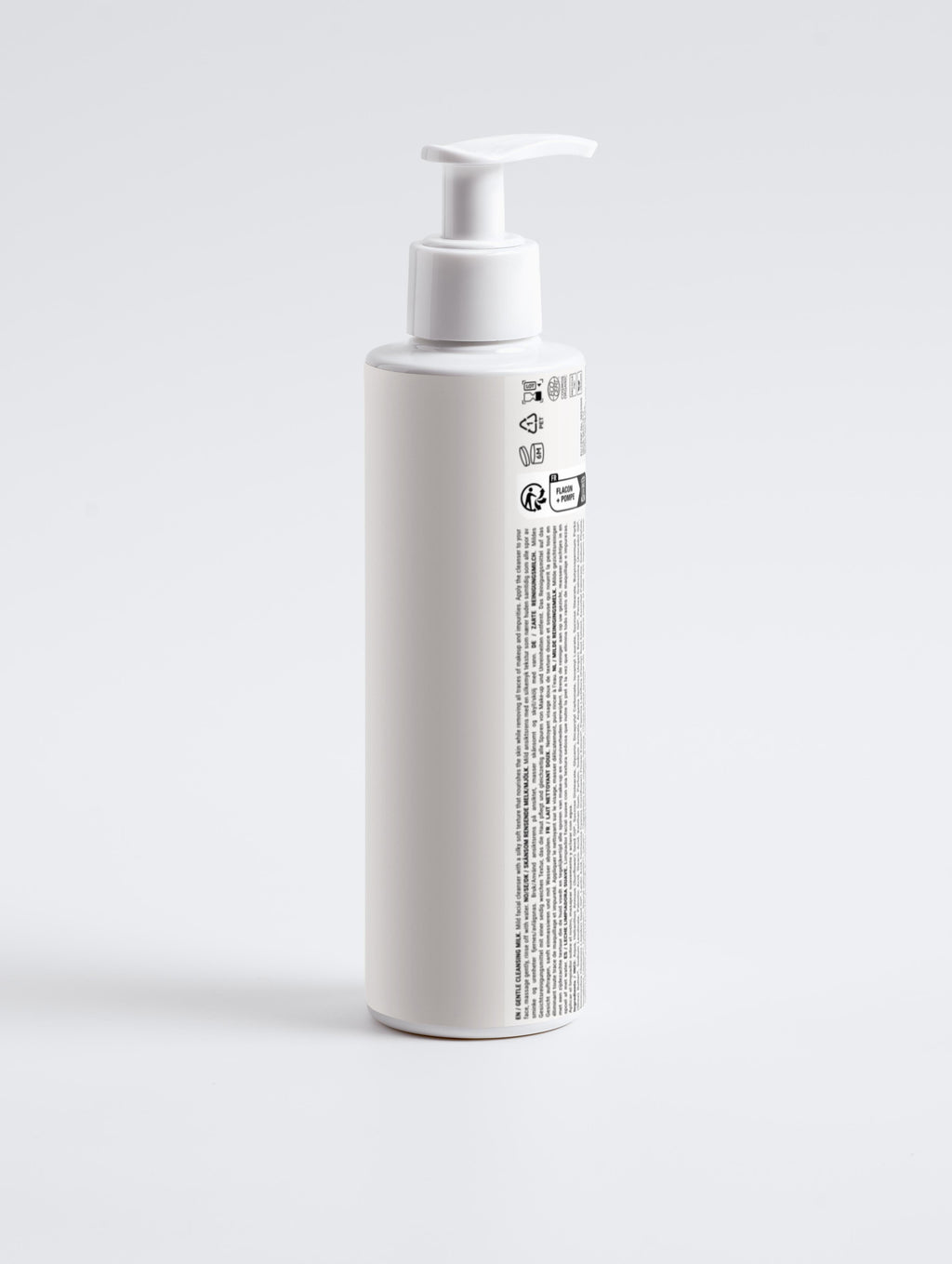 EZZE Gentle Cleansing Milk