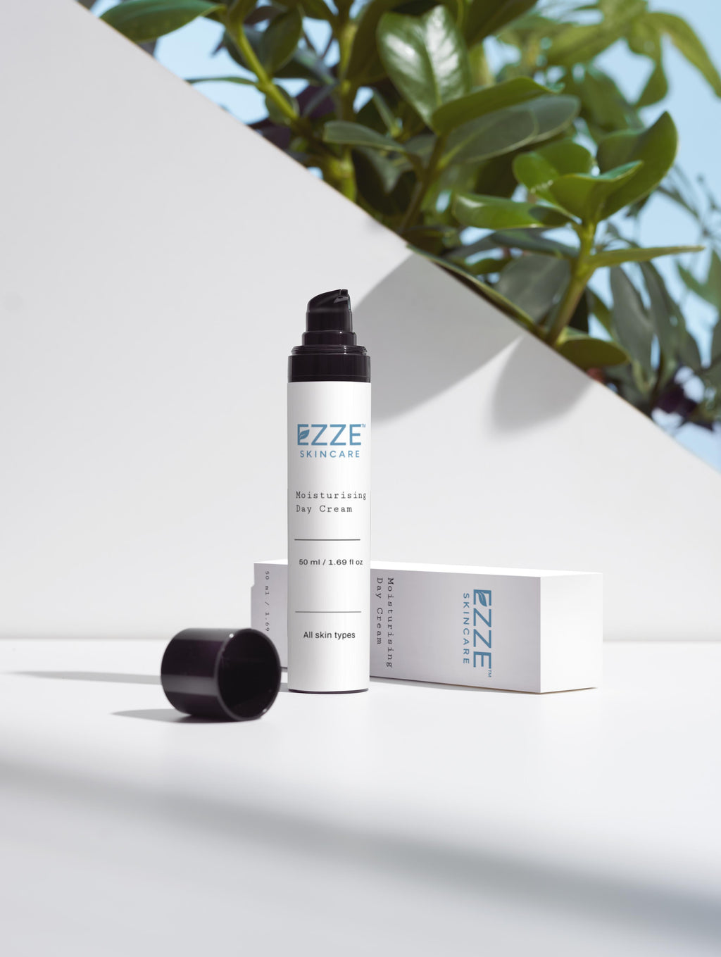 EZZE Moisturizing Day Cream