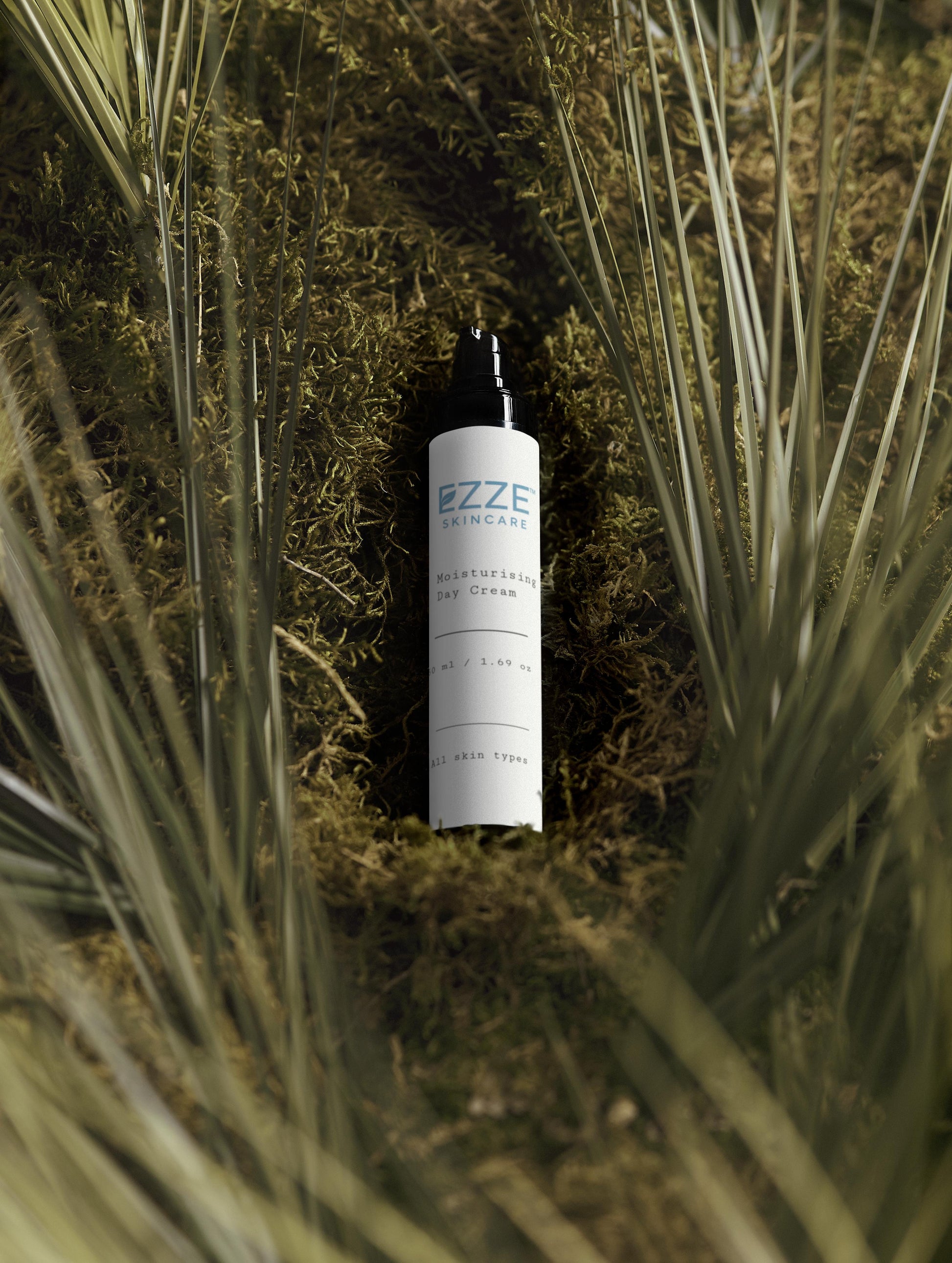 EZZE Moisturizing Day Cream