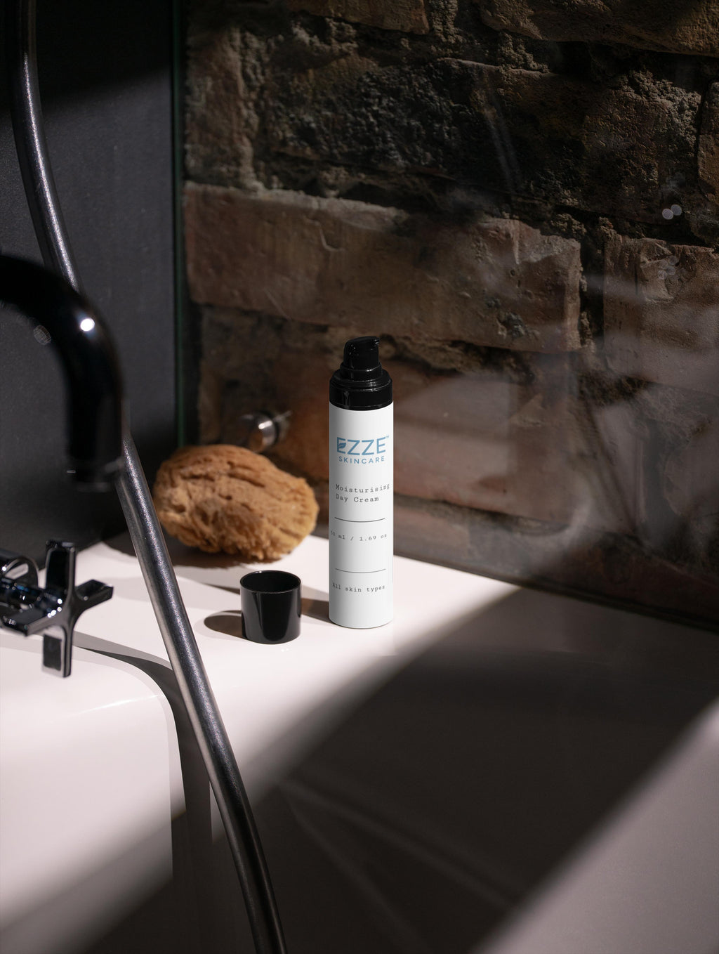 EZZE Moisturizing Day Cream