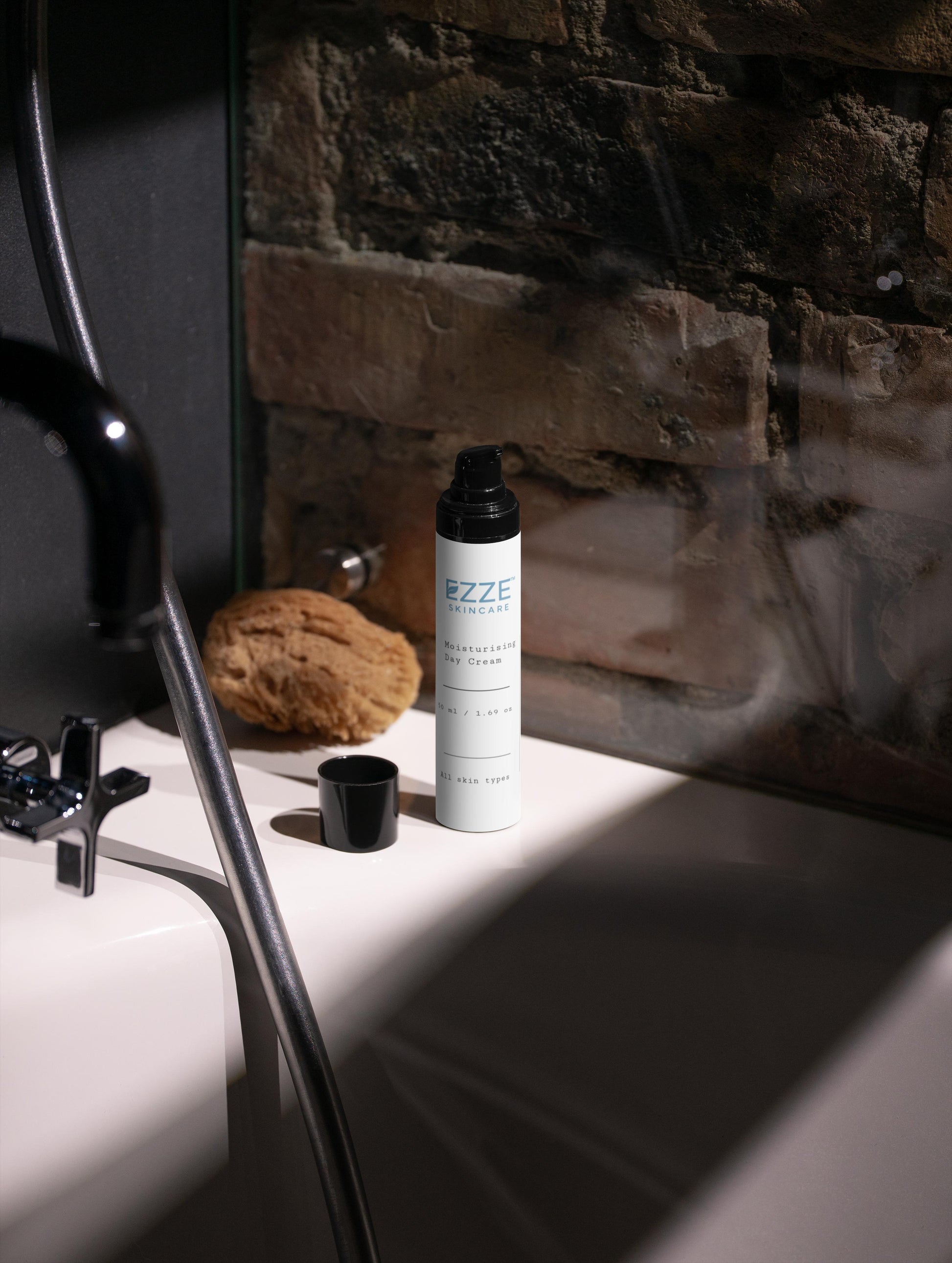 EZZE Moisturizing Day Cream